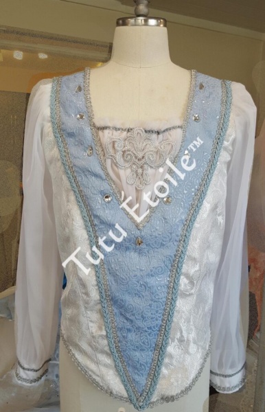 Chrystal-Blue-and-White-Snow-King-edited-copy-659x1024