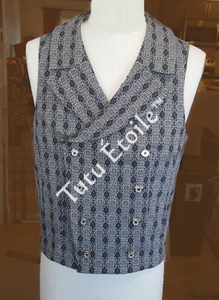 Double-Breasted-vest2-747x1024